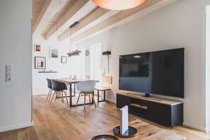 TV / multimedia