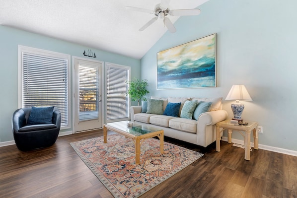 OSF14: For The Halibut | Top Level Living Area