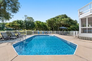 CC152: Billys Banks l Private Pool Area