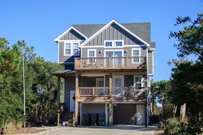 JR126: Dune Our Thing | Front Exterior