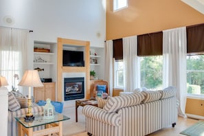 MB37: Sounds of Summer | Bottom Level Living Area