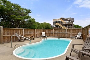 OSH01: Ocean Blue | Private Pool Area
