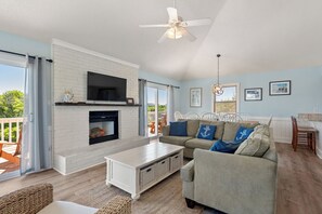 OSH01: Ocean Blue | Top Level Living Area - Fireplace Not Available For Guest Use