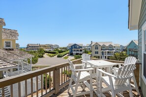 SS48: Flying Colors | Top Level Sun Deck