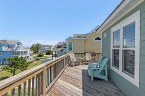 SS48: Flying Colors | Top Level Sun Deck
