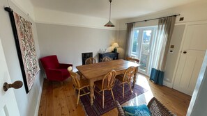 dining room with 6 person table