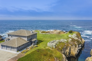 Unending View! - The prefect setting to watch the magnificent gray whales as they pass by.