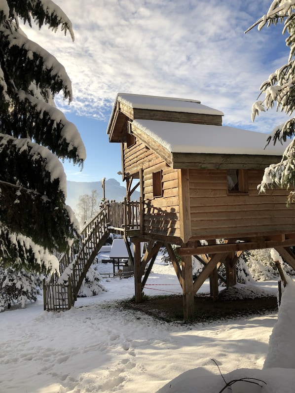 La cabane enneigée