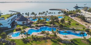 Obtenga Acceso al Club de Playa B Nayar!