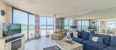 Wish Upon A Starfish, Edgegwater 200L in Beautiful Panama City Beach, Florida.
A spacious 3-bedroom 3 full bath.