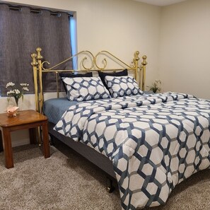 Bedroom 2 with King Bed