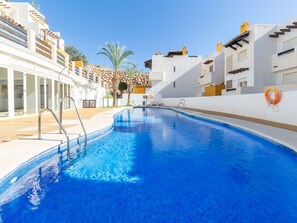 Water, Sky, Property, Building, Swimming Pool, Azure, Body Of Water, Seaside Resort, Leisure, Aqua