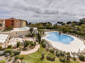 Propriété, Piscine, Recours, Immobilier, Domicile, Biens, Maison, Bâtiment, Zone Résidentielle, Vacances