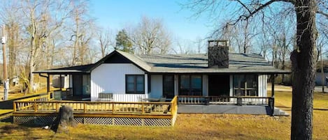 Relax on the front deck with a nice view of the lake!