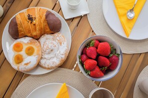 Breakfast meal