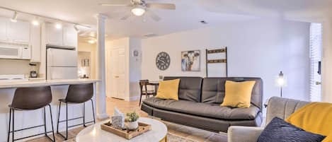 Chapel Hill Vacation Rental | 1BR | 1BA | 810 Sq Ft | Step-Free Access