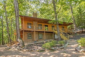 Welcome to Whiskey Lodge at Massanutten Resort