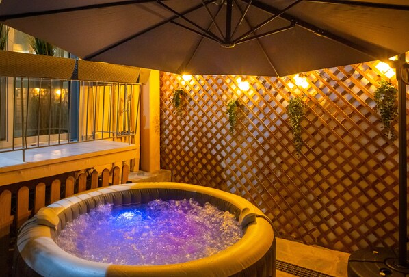 Bain à remous intérieur