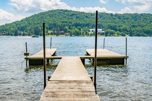 Dock