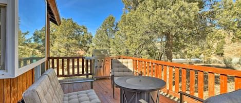 Big Bear Vacation Rental | 2BR | 1.5BA | 4 Steps Required for Access | 988 Sq Ft