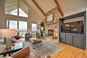 Living Room | 2-Story Home