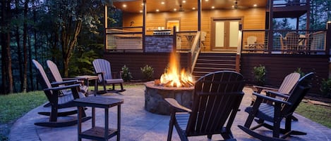 Spend the evenings relaxing with family and friends around the fire pit.