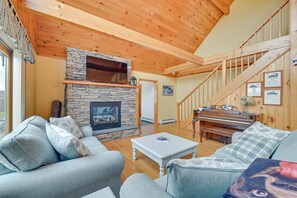 Living Room | Fireplace | Flat-Screen TV | Piano