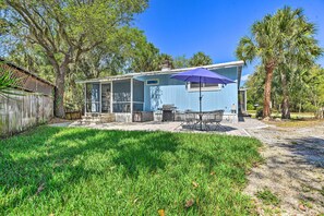 Back Patio | Gas Grill | Beach Chairs, Towels & Umbrella