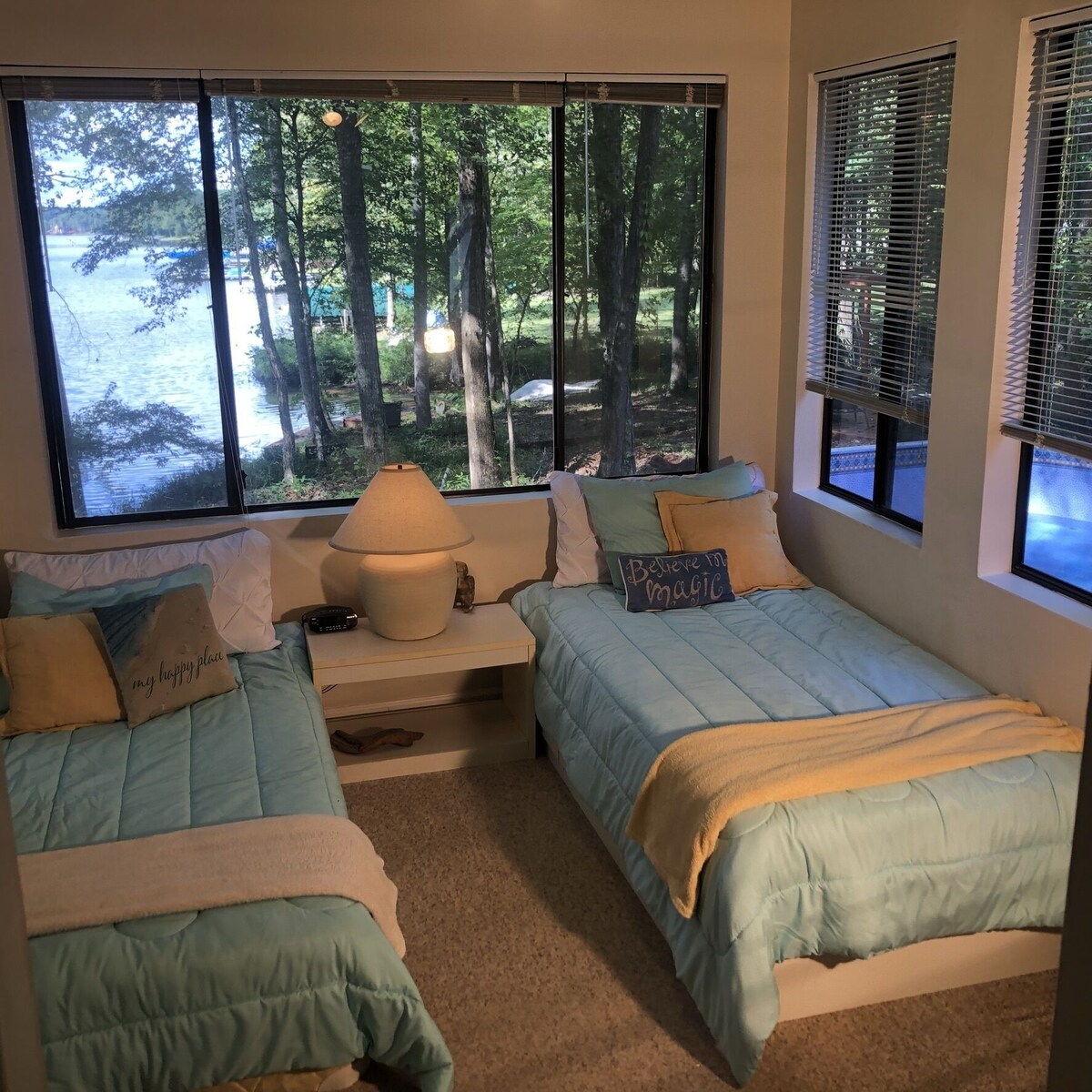 MoonStar Lodge 2BD/2BA – Lake Oconee – Pool & Dock!