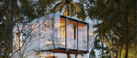 Modern Breathtaking Design Reflective Glass Architecture Loft
