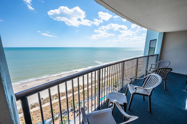 Large Private Balcony! Direct Oceanfront!