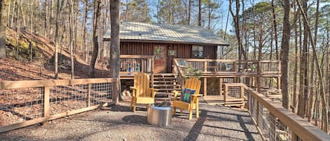 Greers Ferry Vacation Rental | 870 Sq Ft | 1BR + Loft | 1BA | Stairs Required