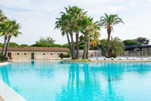 Holiday Home Swimming Pool
