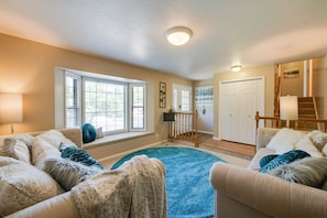 Upper Living Room | 2 Twin Daybeds w/ 2 Twin Trundles | 2nd Floor