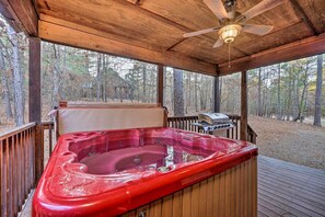 Private Deck | Hot Tub | Gas Grill