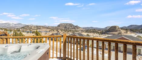 Mountain views from hot tub!