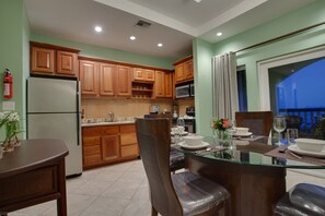 Dining / Kitchen area