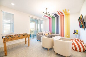 [amenities:loft-area:2] Loft Area