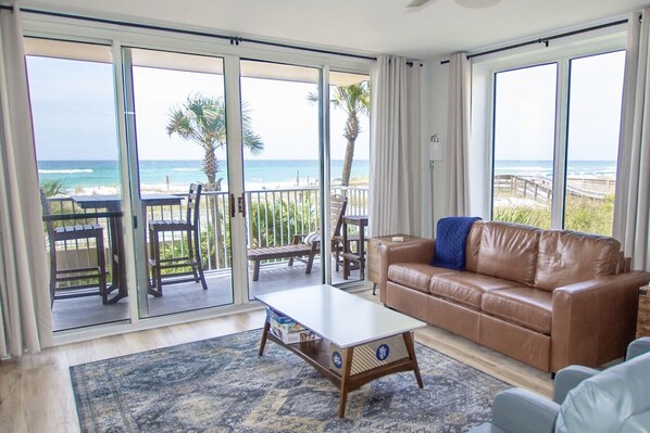 Corner unit with stunning views of the Gulf and beautiful patio gardens.