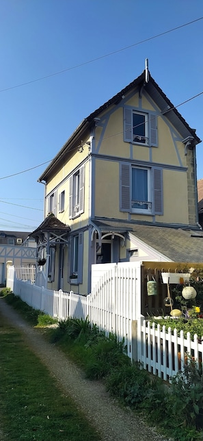Extérieur