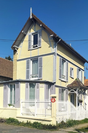 Extérieur