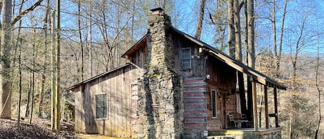 Exterior View - Exterior of Cabin Unit 4