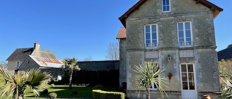 Villa - Vue extérieure - Jardin