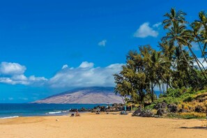 Charlie Young Beach at its best!