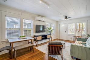 The aesthetic appeal of this place will make you feel relaxed and comfortable.