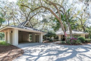 Renovated Sea Pines Beauty