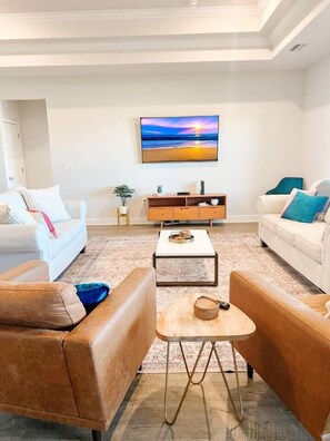 Open living| Comfortable space for entire group
