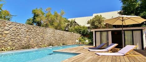 Villa avec piscine et jacuzzi à quelques pas de la plage de Boucan