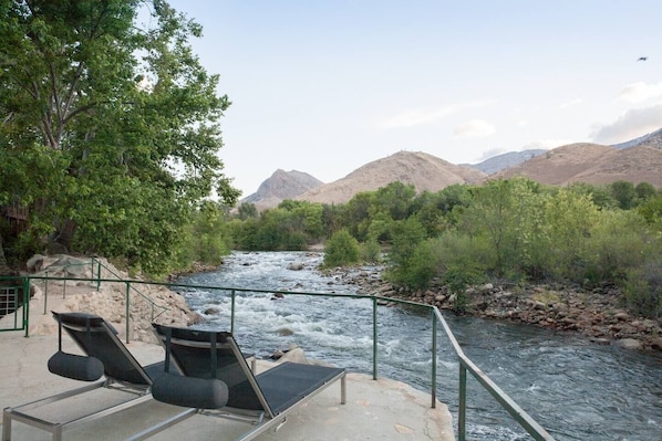 The Lookout House is the best spot on the Kern River. A private waterfront resort.