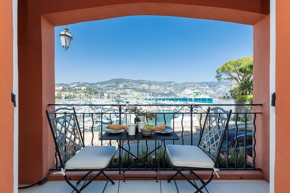 The balcony with its wonderful view of the port.